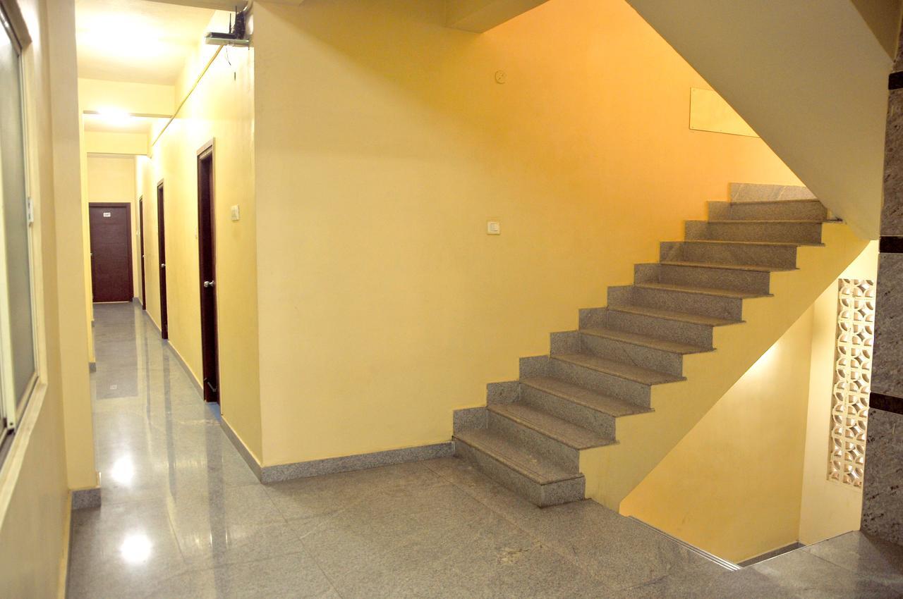 Ksr Grands Hotel Tirupati Exterior foto